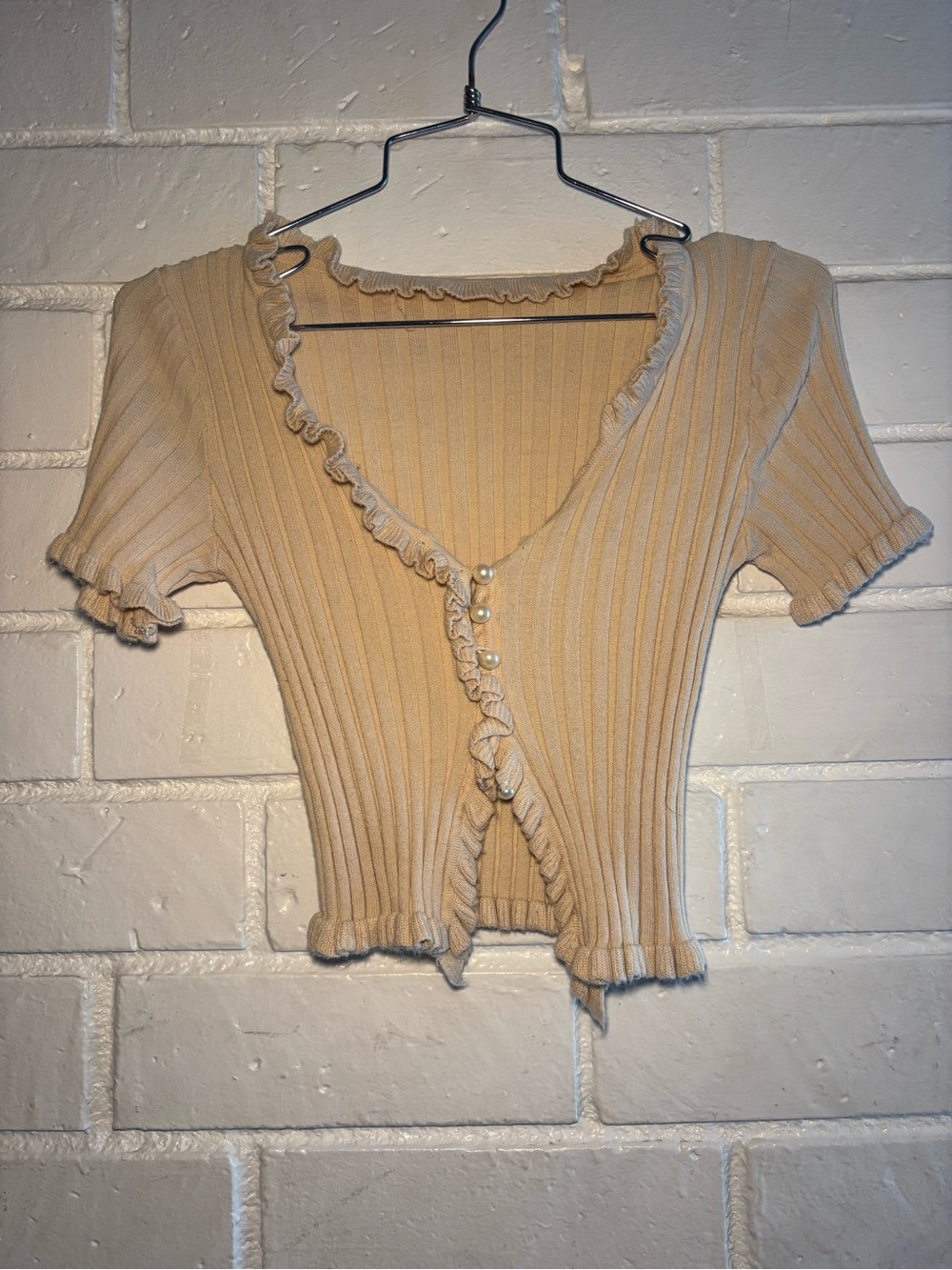 Ribbed Ruffle Button-Front Crop Top - Cream - Picture 2 of 9
